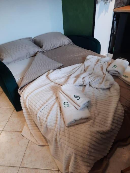 Smaragd Apartamento *